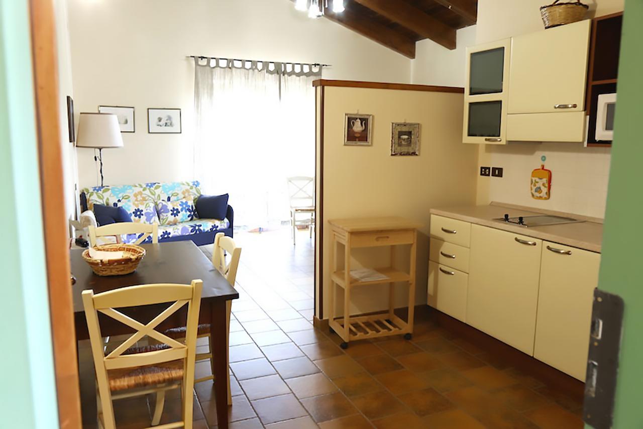La Locanda Del Picchio Country House Morro dʼOro Exterior foto